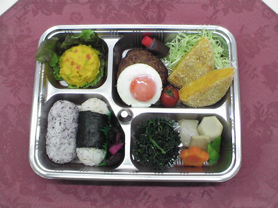 ハンバーグ弁当.JPG